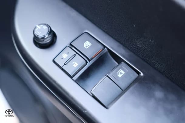2021 Toyota Hilux 4x2 Workmate image 10