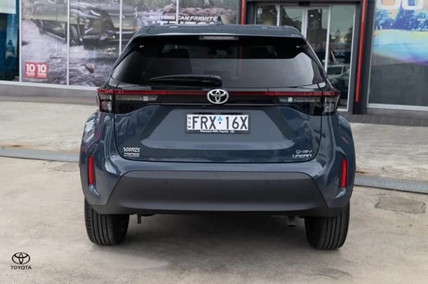 2024 Toyota Yaris Cross Hybrid Urban image 5