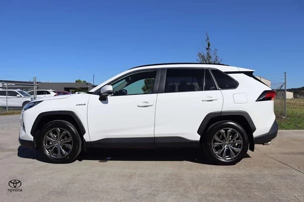 2023 Toyota RAV4 Hybrid GXL AWD image 8