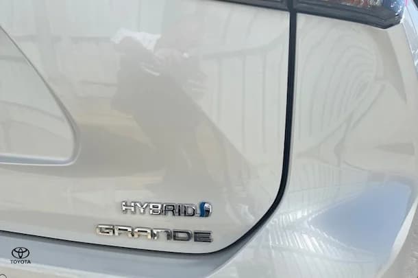 2023 Toyota Kluger Hybrid AWD GRANDE image 11