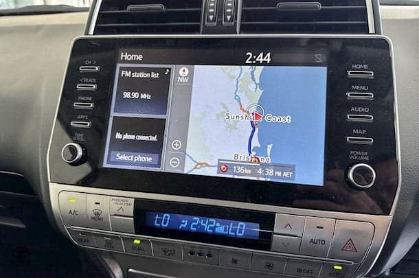 2022 Toyota Prado GXL image 25