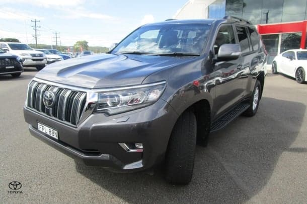 2020 Toyota Prado GXL image 3