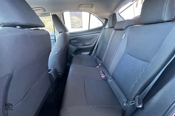 2022 Toyota Yaris Cross Hybrid GX image 13