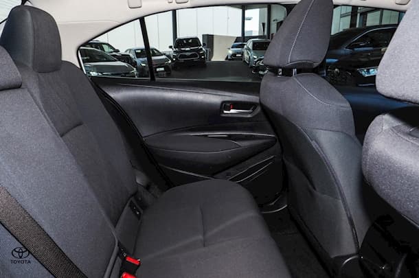 2020 Toyota Corolla Ascent Sport Hybrid image 18