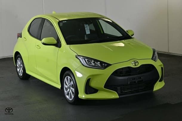 2020 Toyota Yaris SX image 3