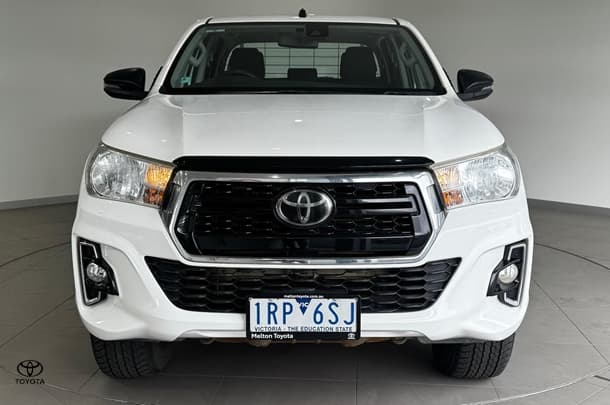 2020 Toyota Hilux SR image 7