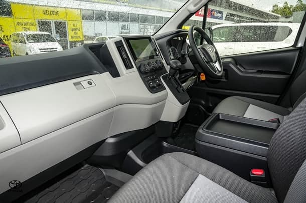2025 Toyota HIACE SLWB image 9
