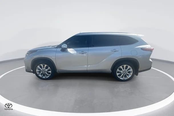 2023 Toyota Kluger 4x2 GRANDE image 5