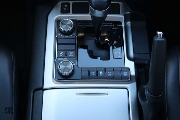 2018 Toyota Landcruiser VX image 32