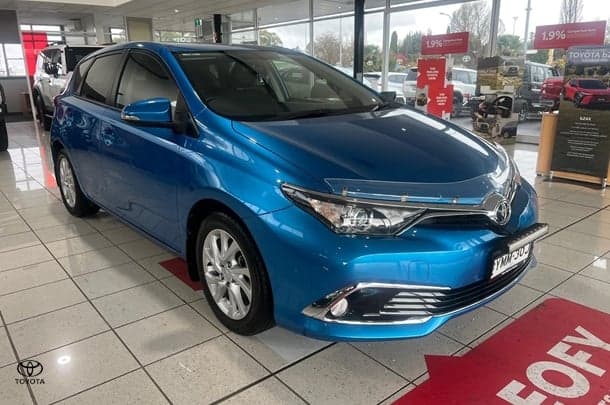 2017 Toyota COROLLA Ascent Sport image 4