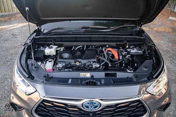 2024 Toyota KLUGER HYBRID AWD GRANDE image 26
