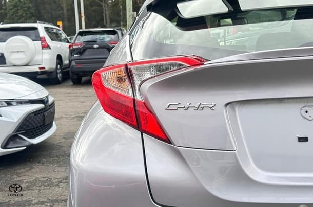 2022 Toyota C-HR GXL-2WD image 9