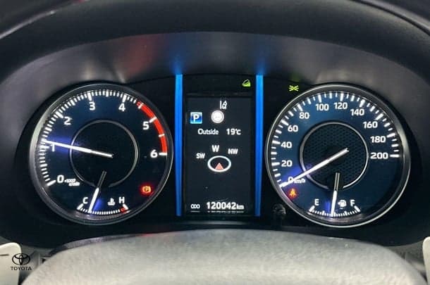 2021 Toyota Fortuner GXL image 21