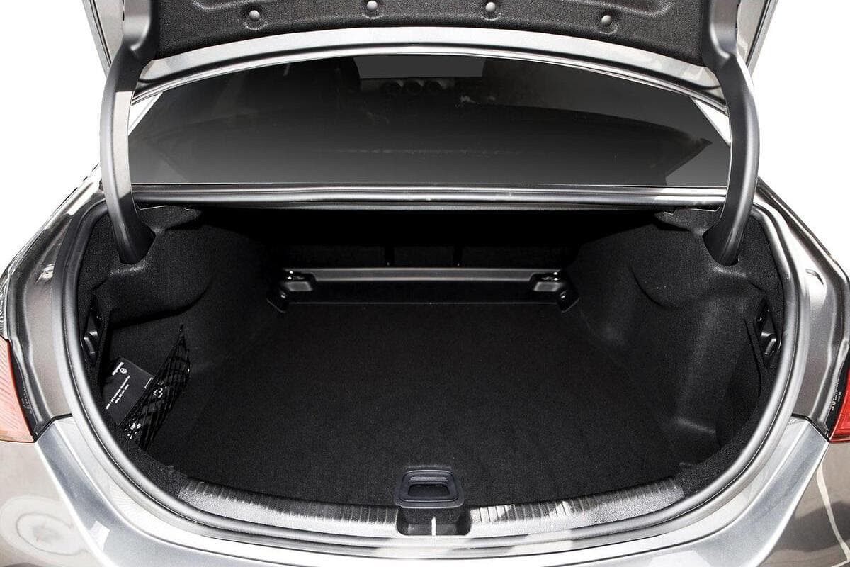 2024 Mercedes-Benz C-Class C43 AMG Auto 4MATIC image 11