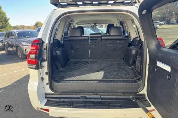 2022 Toyota Prado GXL image 19