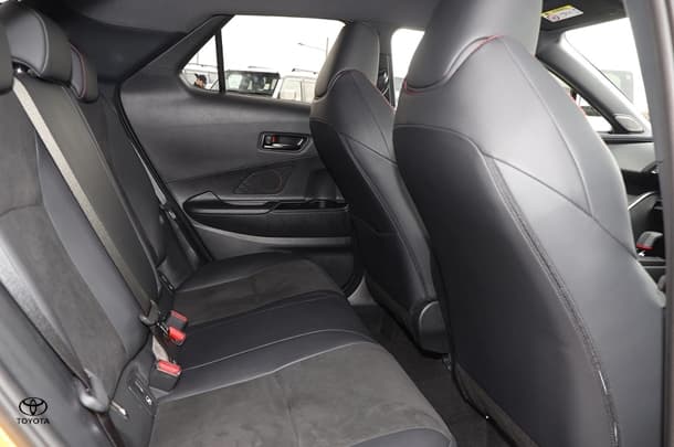 2023 Toyota C-HR Hybrid GR-S image 18