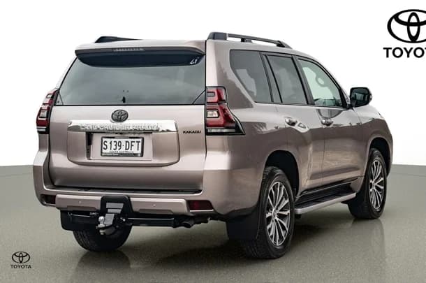 2022 Toyota PRADO Kakadu image 7