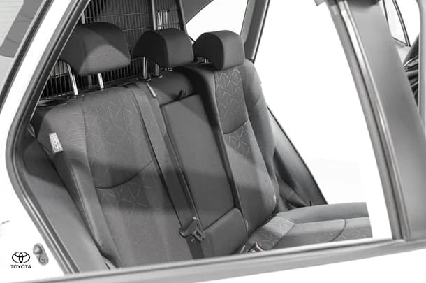 2021 Toyota RAV4 Hybrid GXL-2WD image 15