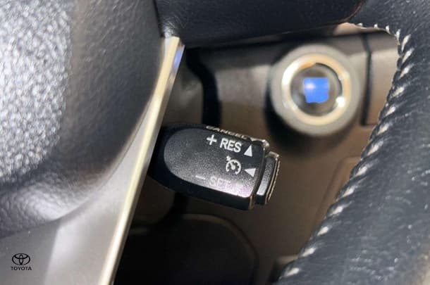 2019 Toyota Hilux SR5 image 20