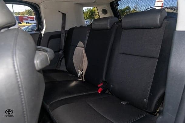 2016 Toyota FJ Cruiser FJ Cruiser image 9