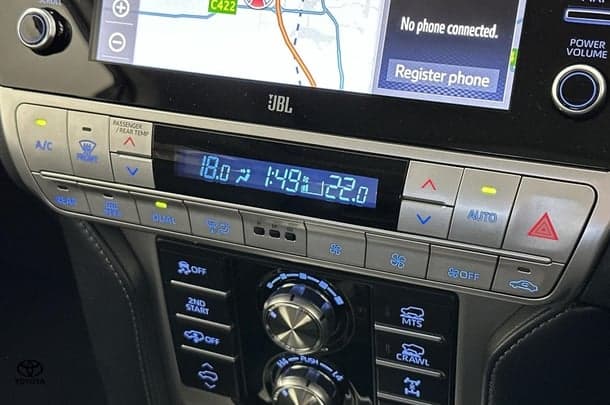 2022 Toyota Prado Kakadu image 26