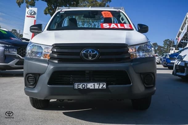 2021 Toyota HILUX Workmate image 4