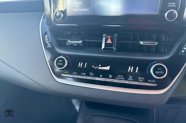 2021 Toyota Corolla Ascent Sport image 19