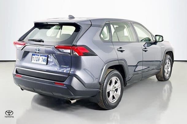 2023 Toyota Rav4 Hybrid GX image 10