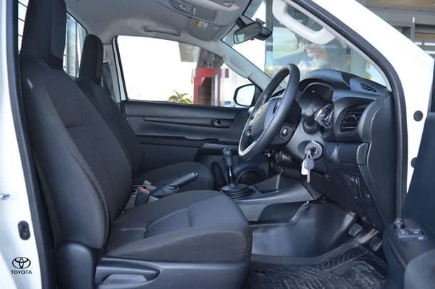 2024 Toyota Hilux Workmate image 5