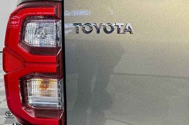 2023 Toyota Hilux Rogue image 8