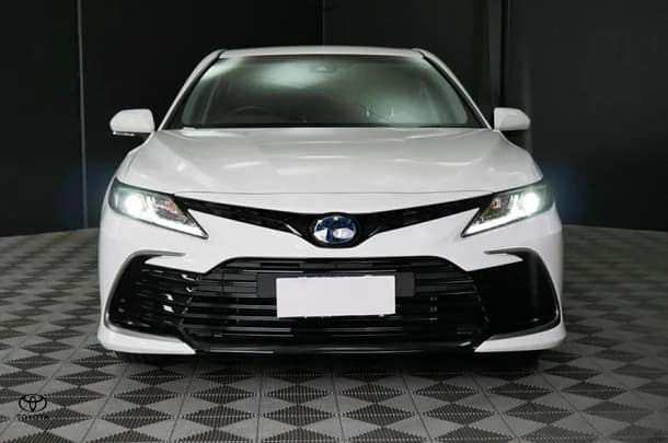 2024 Toyota Camry Hybrid Ascent image 2