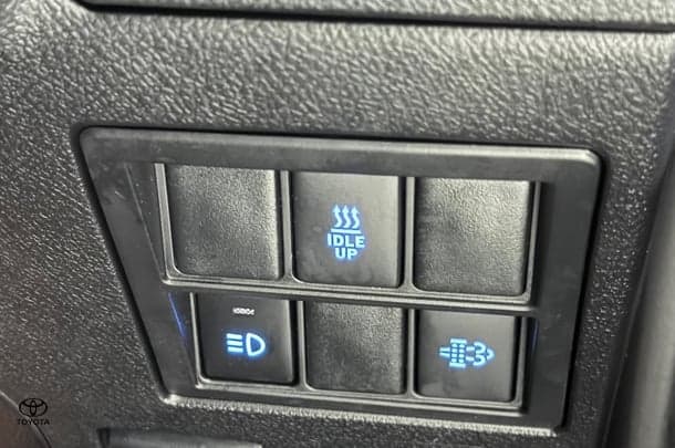 2022 Toyota Hilux 4x4 Rugged X image 27