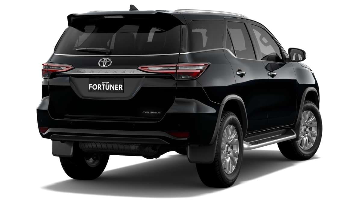 2024 Toyota Fortuner Crusade Automatic image 3