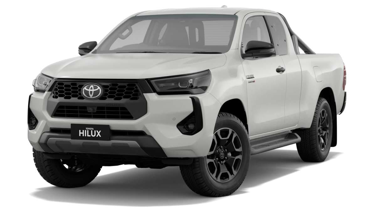 2024 Toyota HiLux 4x4 SR5 Extra-Cab Pick-up image 4