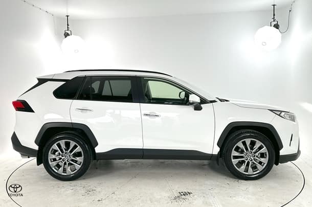 2022 Toyota RAV4 Cruiser 2WD image 10
