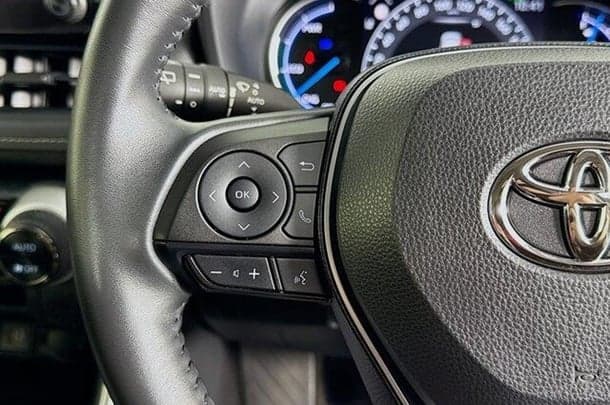 2023 Toyota Rav4 Hybrid GX image 17