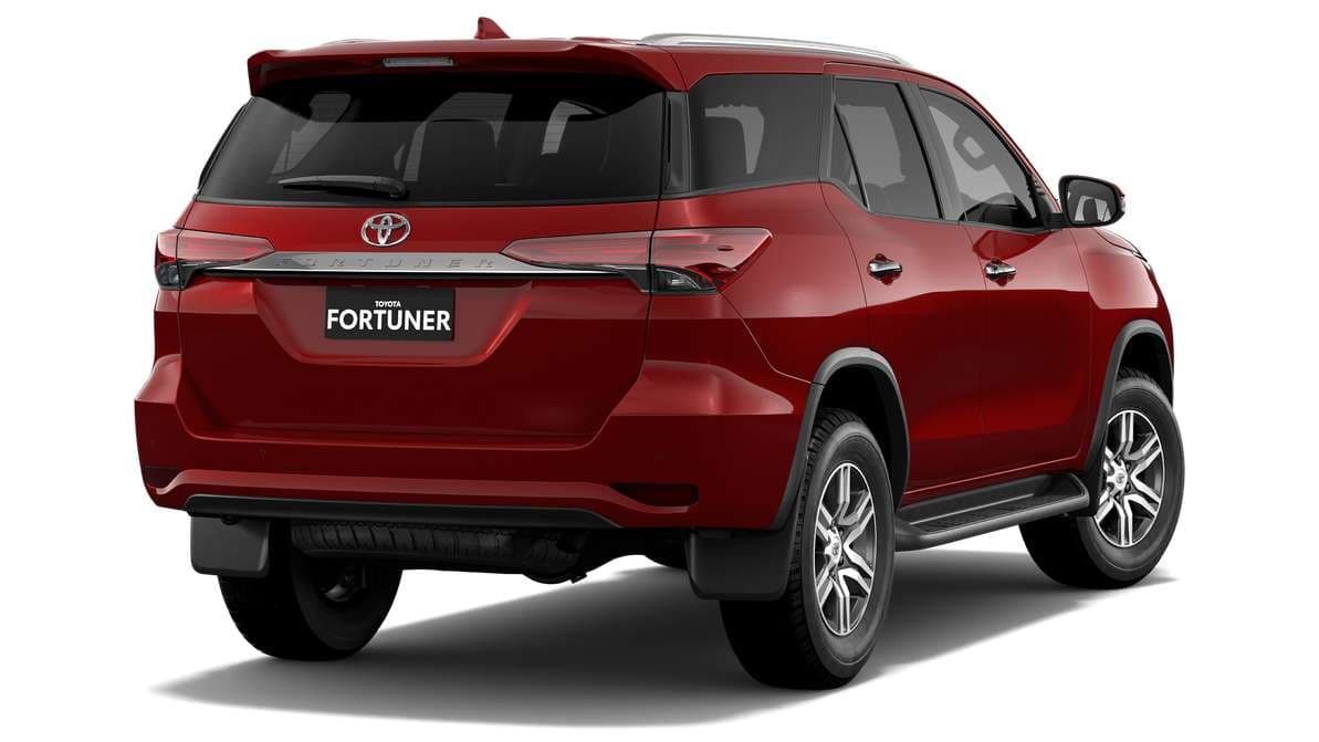 2024 Toyota Fortuner GXL Automatic image 3