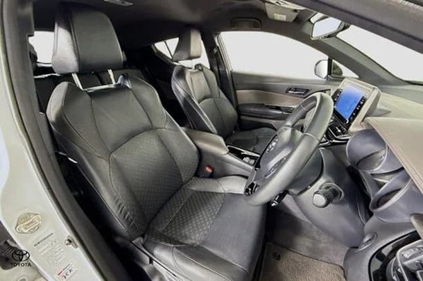 2022 Toyota C-HR Hybrid Koba 2WD image 12