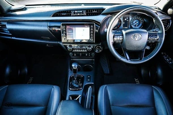 2022 Toyota Hilux 4x4 Rogue image 11