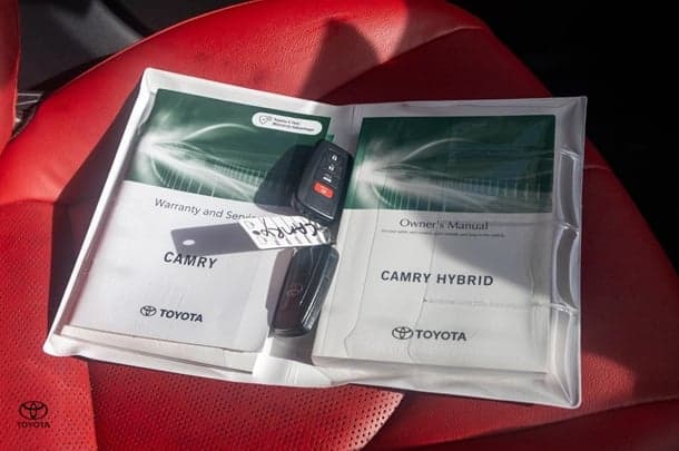 2021 Toyota Camry Hybrid SX image 18