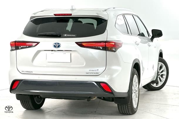 2024 Toyota Kluger Hybrid AWD GRANDE image 9