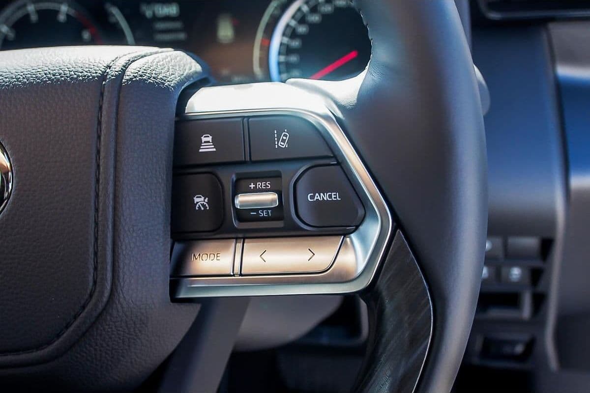 2025 Toyota Landcruiser GR Sport Auto 4x4 image 17