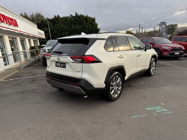 2021 Toyota RAV4 Cruiser 2WD image 7