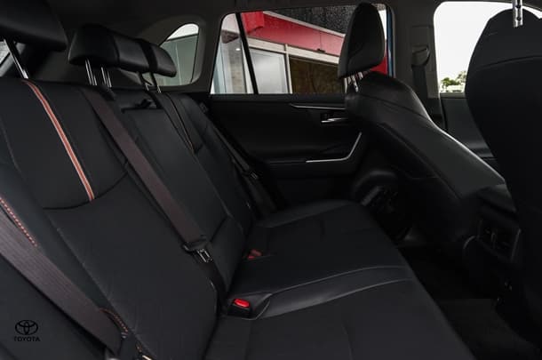 2019 Toyota RAV4 Edge AWD image 9