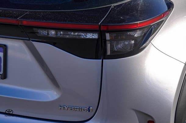 2022 Toyota Yaris Cross Hybrid GX image 14