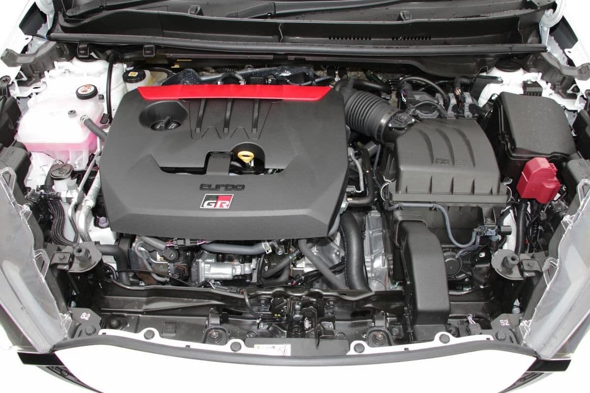 2024 Toyota Yaris GR Manual GR-FOUR image 9