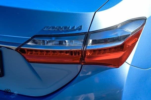 2016 Toyota Corolla Sedan SX image 13