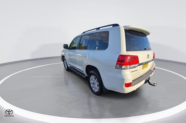 2021 Toyota Landcruiser Sahara image 9