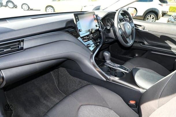 2024 Toyota Camry Ascent image 9