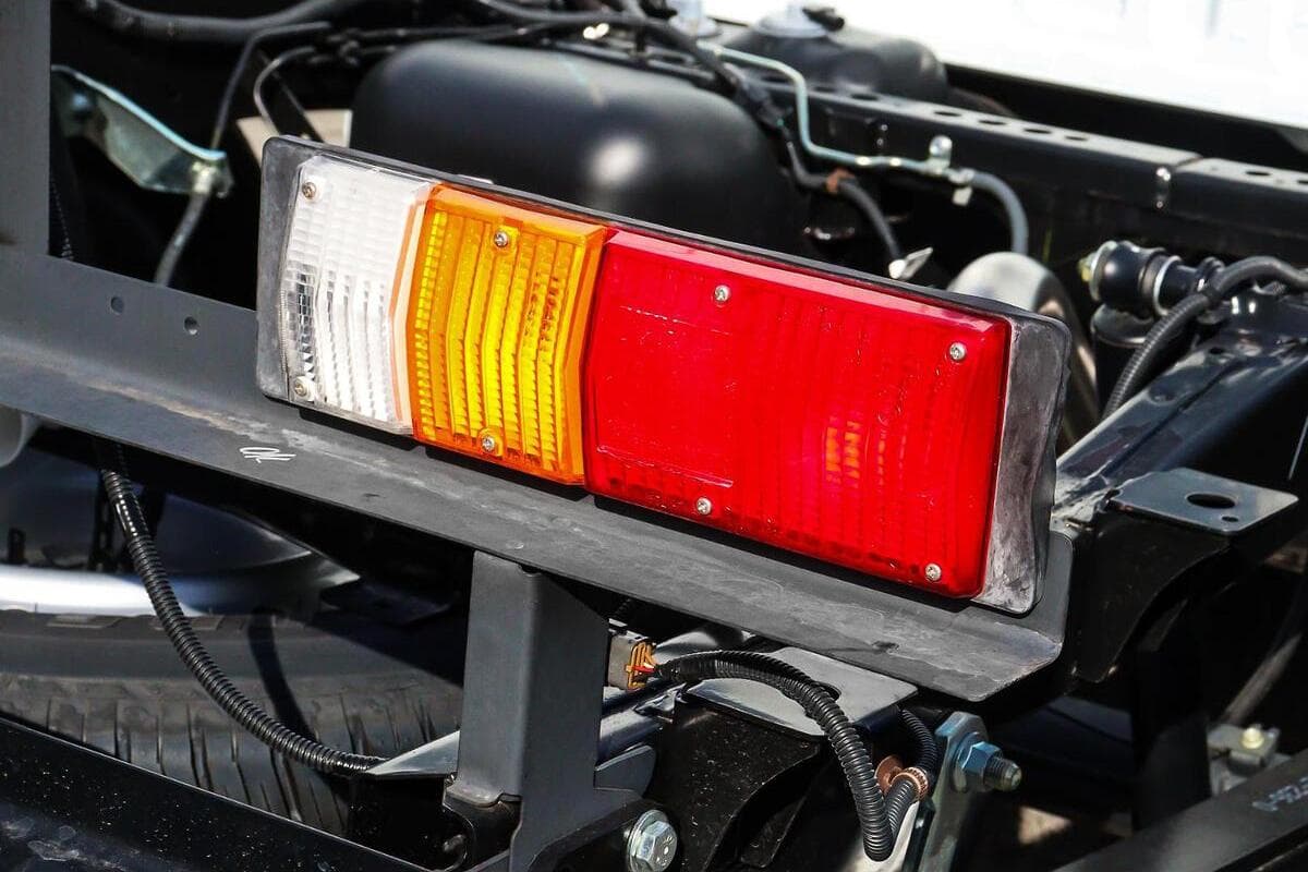 2025 Isuzu D-MAX LS-U Auto 4x4 MY24 image 16